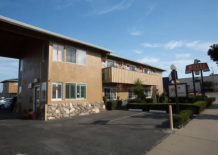 Thunderbird Motel