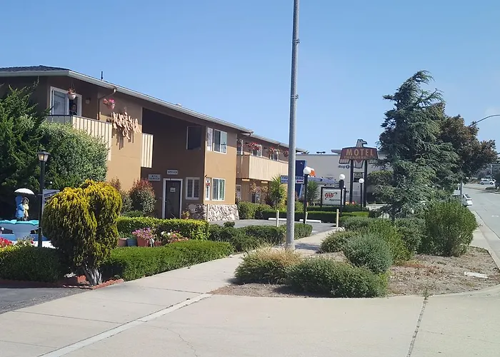 Thunderbird Motel